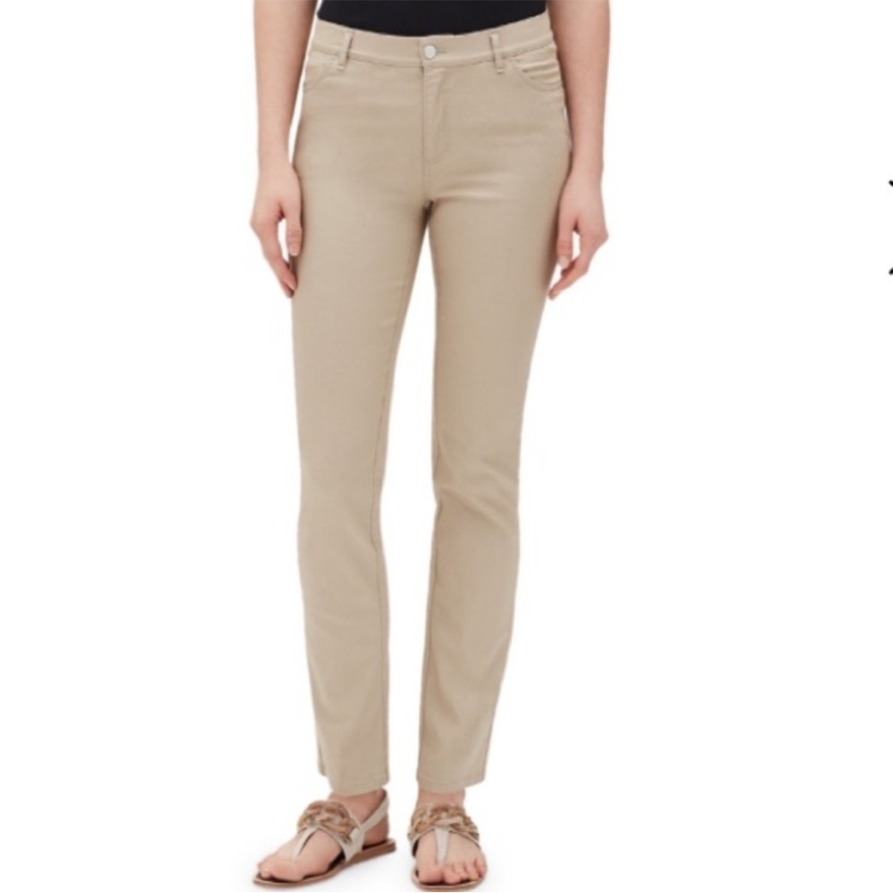 Lafayette Women’s Tan Midrise Straight Leg pant NWT